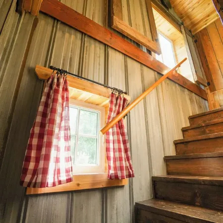 Stay in the Barn! Bedroom in the Hayloft!