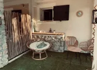 Small 2P in the heart of the mountains Отели в г. Пуге-Тенье