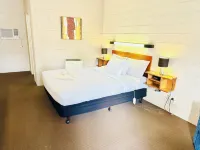 Tartan Motel