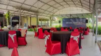 The Tavia Riverside Hotels in Megamendung