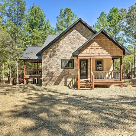 Modern Broken Bow Cabin, Near Lake and Wineries Отели в г. Брокен Боу