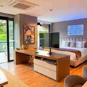 Beautiful Balcony Apartment with A/C in El Poblado! Rooms