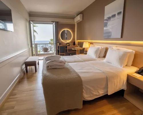 Coral Hotel Athens Hotels in Palaió Fáliro
