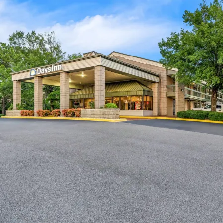 Days Inn by Wyndham Hoover Birmingham