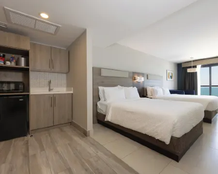 Holiday Inn Express & Suites Mazatlan by IHG Hotel di Mazatlan