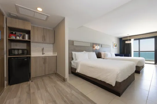 ホリデイ イン エクスプレス & スイーツ ホテル マサトラン by IHG