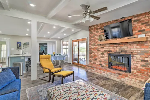 Private Dock - Waterfront Lake Brownwood Gem! - Wi-Fi