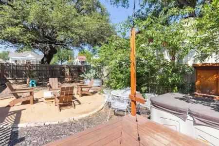 Downtown Bliss - Hot Tub