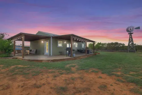 Sundance Studio w/Hot Tub&Grill Hotels in Gillespie County