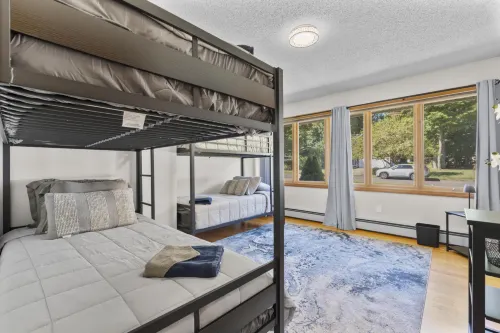 Open Concept Living and Cozy Ambiance - Inviting Spacious Haven