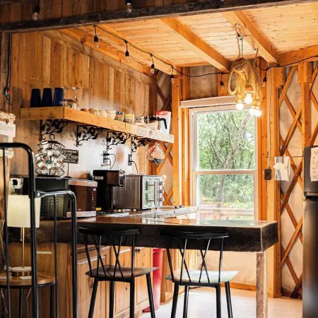 "Simply Serenity Yurt"- Unique Mountain Getaway w/ Hot Tub on Blue Ridge Parkway
