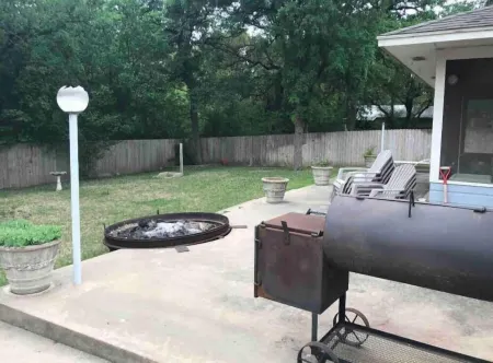 Lake Whitney Blue House Large Group Getaway Sleeps 20 (Lake access)