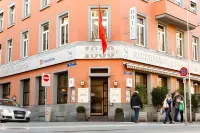 โรงแรมไรน์เฟลเดอร์โฮฟ โรงแรมใน