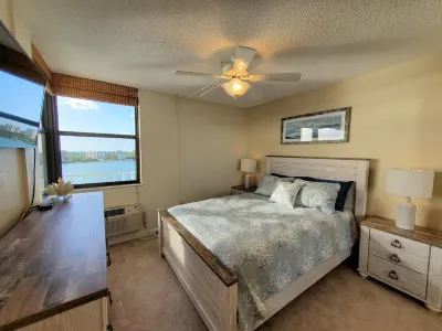 Beachfront Lovers Key Beach Club Condo 1002 - Gorgeous Gulf View Hotels near Lover's Key State Park beach