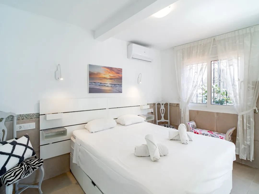 House In Nerja Near Burriana Beach - Nerja