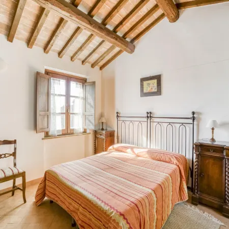 Apartment near Donatello Sculpture