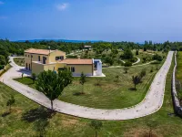 Villa in Filipana with Private Heated Pool -  Casas de vacaciones