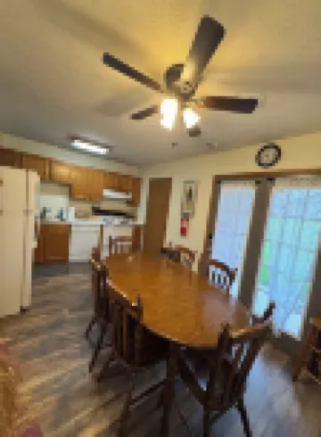 The Cozy Den located near the Ark Encounter