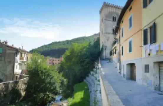Estate in Monte Serra with Pool & Olive Views