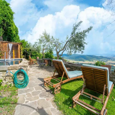 Stone house villa with Spa in Cortona
