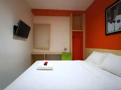 Sabrina Paninsula のホテル