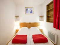 Holiday home for 6 people with balcony ブラマンのホテル