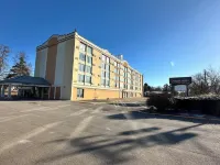 Finger Lakes Inn & Suites - 2-Star