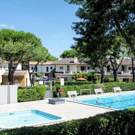 Villa in Caorle near Spiaggia Tartaruga