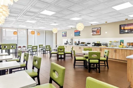 Quality Inn & Suites Отели в г. Чарльстон