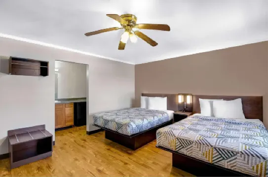 Motel 6 Front Royal, VA