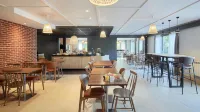 Hotel Campanile Nature - Cergy Pontoise - breakfast