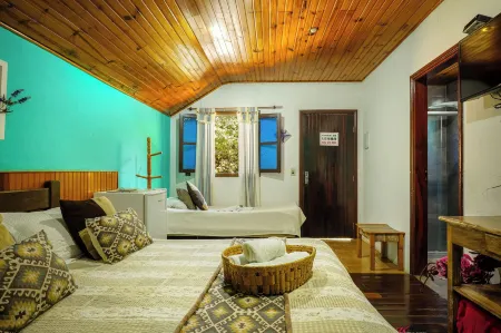 Velinn Pousada Recanto da Natureza Отели в г. Монти-Верди