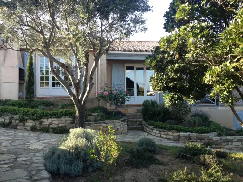 Villa near Les Etangs de Bages Lake - Pools