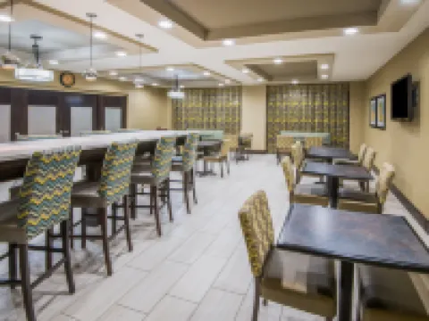 Holiday Inn Express & Suites ASHLAND by IHG Hotels in Boyd County