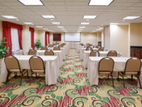 Holiday Inn Express & Suites CLEVELAND-STREETSBORO by IHG Hotels in Streetsboro