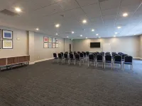 Holiday Inn Express & Suites SEATTLE SOUTH - TUKWILA by IHG Hotels near Foster Golf Links