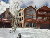 Amazing 7 Bedroom Ski In/Ski Out Cabin @ Brian Head Resort