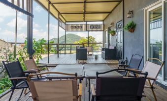 Namhae Jjhouse Pension