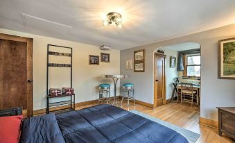 Pet-Friendly Bartlett Farmhouse w/ Deck!