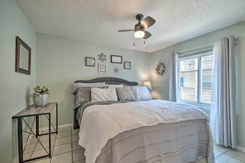 Gulf Shores Condo w/ Pool & Grill: Walk to Beach! - Ocean View