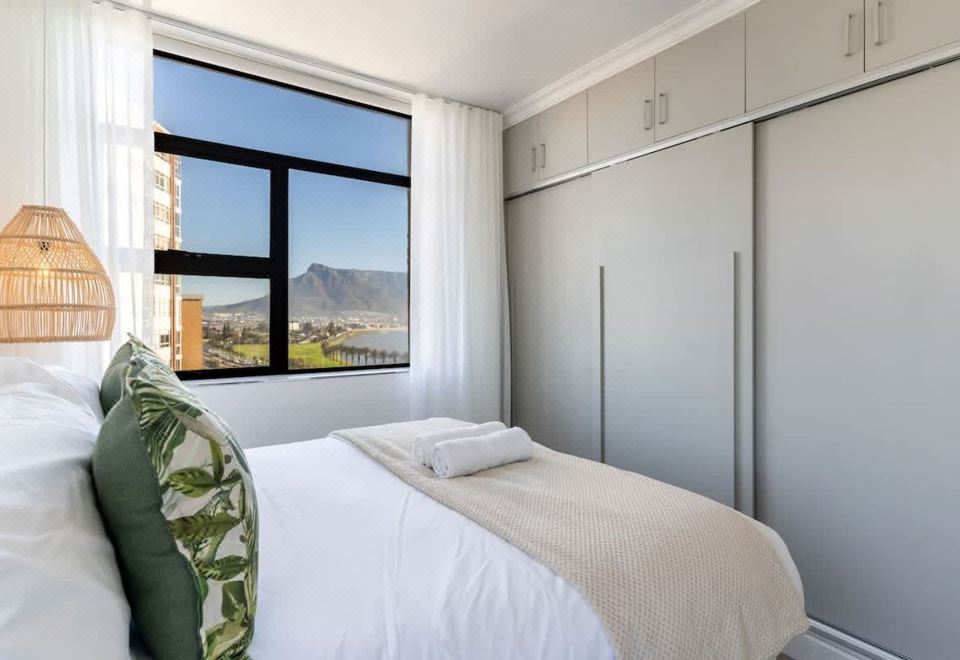 모던 1 베드룸 테이블 마운틴 뷰 하이드어웨이 객실 전경