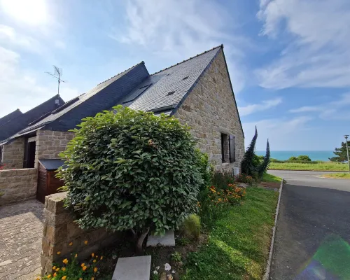 House on Emerald Coast near GR34 Trail Hotels in Pleneuf-Val-Andre