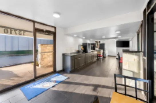 Americas Best Value Inn Kansas City East/Independence