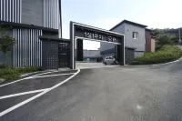 Cheongdo Hotel May Provence (Drive-in) - Parkplatz