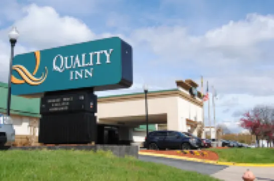 Quality Inn Hotels in Woodlawn