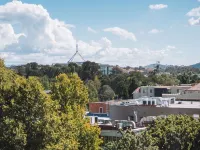 Perfect Located 1-Bed with Great Views