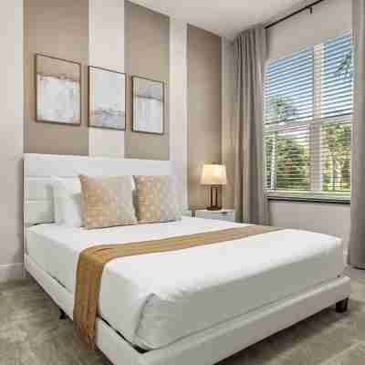 Stunning Townhome With Private Pool Games Room Rooms