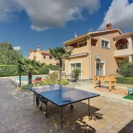 Villa Marina Istria Nearby Pula - Crovillas