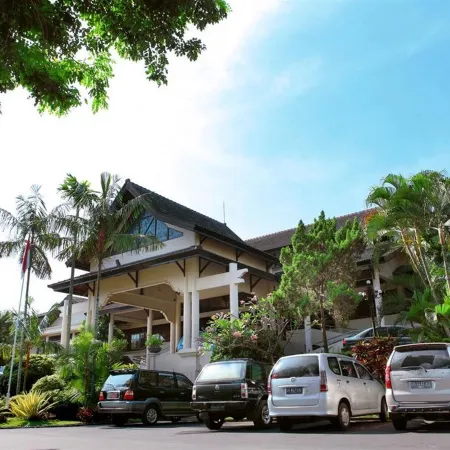 Lombok Raya Hotel