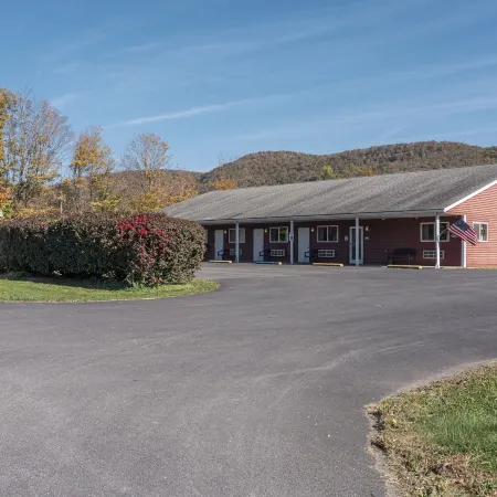 Inn at Octagon Acres